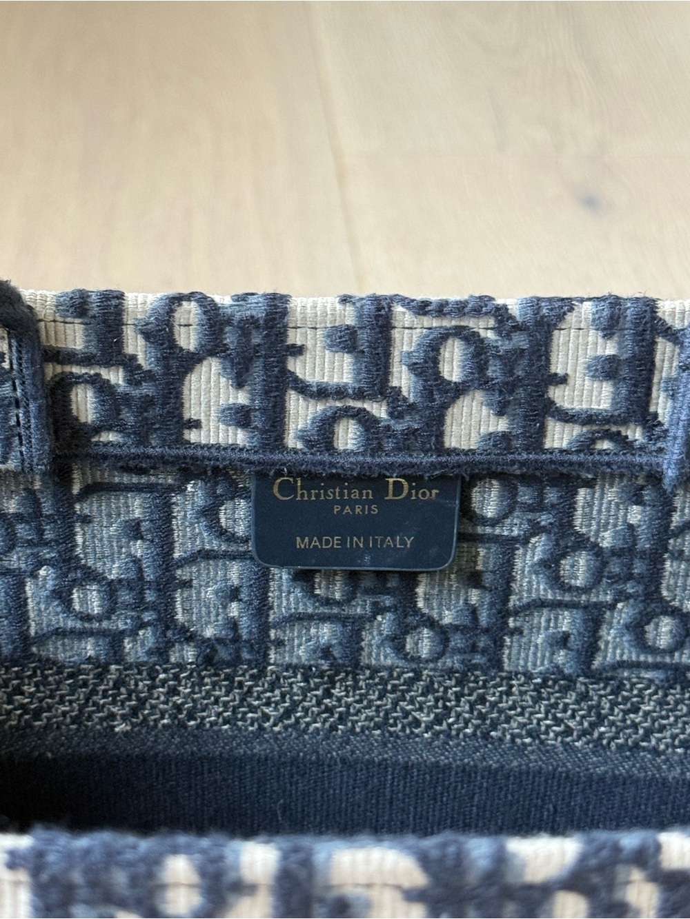 Designer Tote - Picture 7 of 9